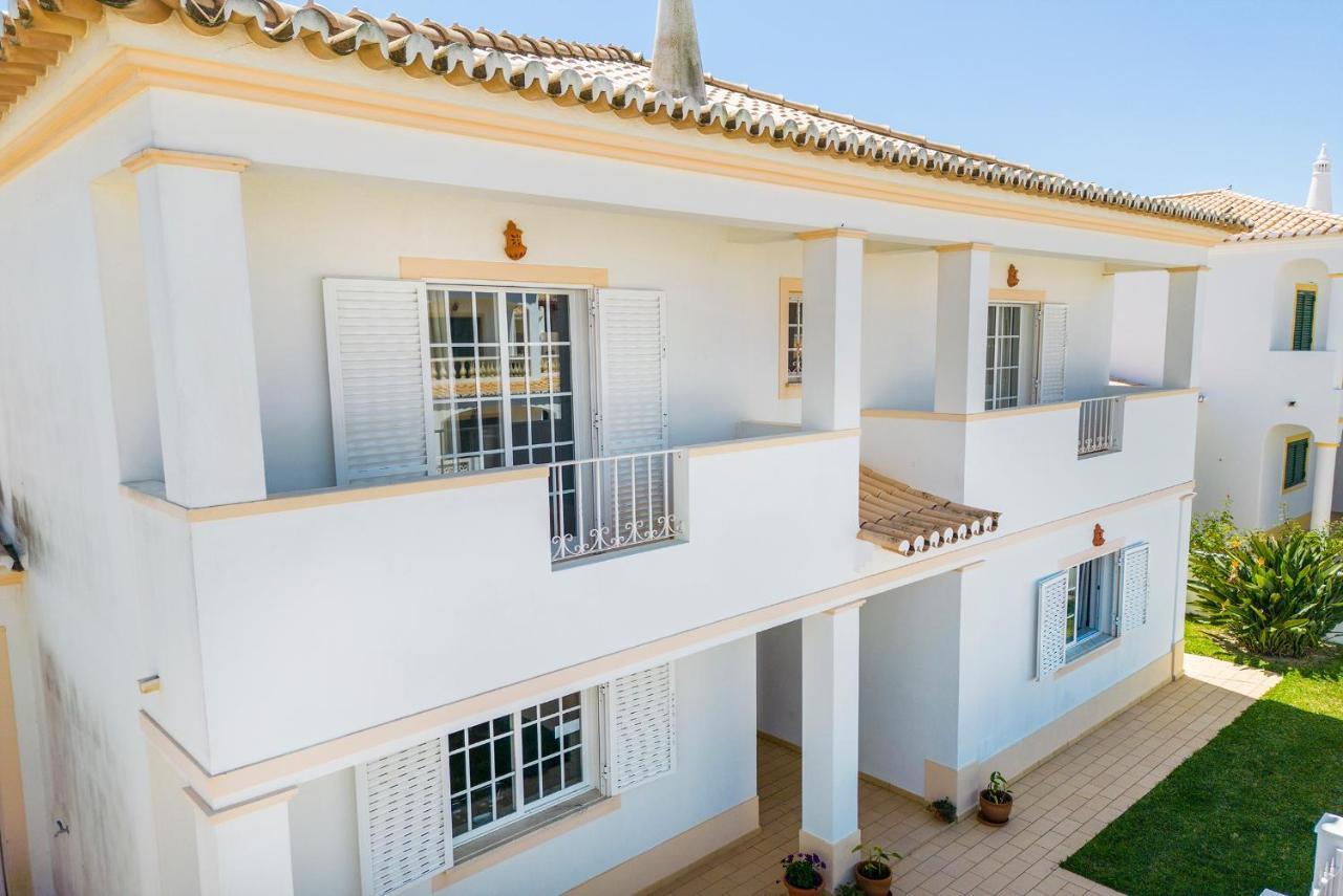 Q - Casa Do Topo Guesthouse لاغوس المظهر الخارجي الصورة
