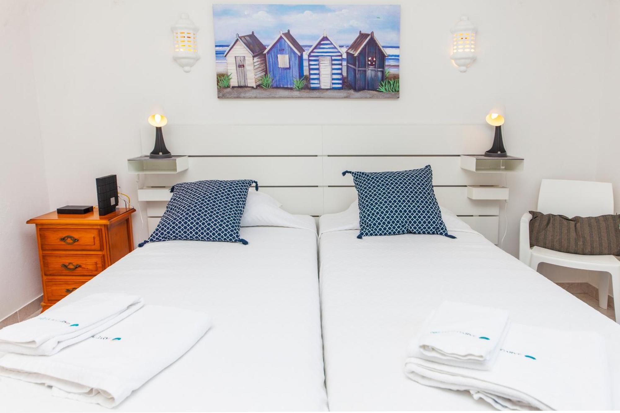Q - Casa Do Topo Guesthouse لاغوس الغرفة الصورة